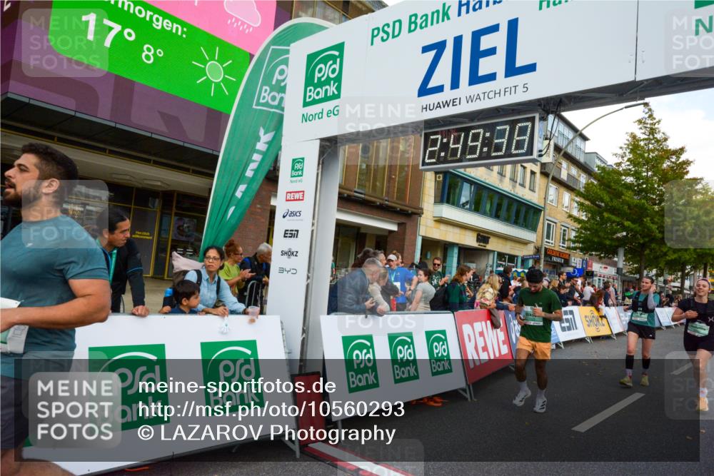 20.09.2026 - PSD Bank Halbmarathon LAZAROV Photography http://msf.ph/oto/10560293 20.09.2026 12:49:37 Ziel 2502, 3025, 3700, 3701, 4469, 4515 meine-sportfotos.de
