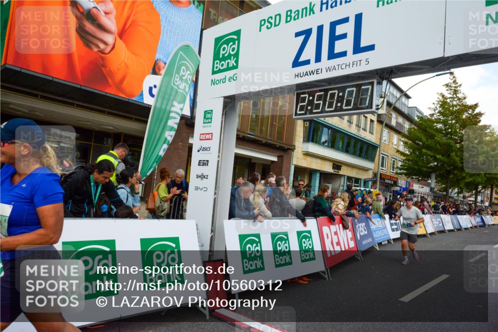 20.09.2026 - PSD Bank Halbmarathon LAZAROV Photography http://msf.ph/oto/10560312 20.09.2026 12:50:06 Ziel 2615, 4229 meine-sportfotos.de