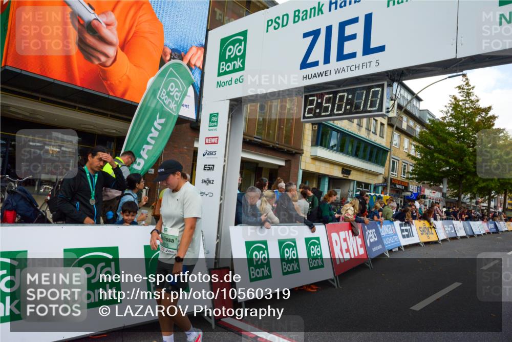20.09.2026 - PSD Bank Halbmarathon LAZAROV Photography http://msf.ph/oto/10560319 20.09.2026 12:50:10 Ziel 2615, 4229 meine-sportfotos.de