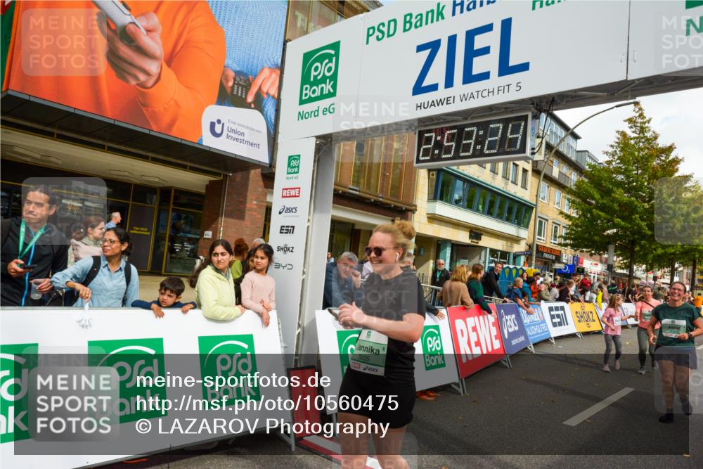 20.09.2026 - PSD Bank Halbmarathon LAZAROV Photography http://msf.ph/oto/10560475 20.09.2026 12:53:23 Ziel 2591, 2922, 3021, 3196, 3205, 3385, 4164 meine-sportfotos.de