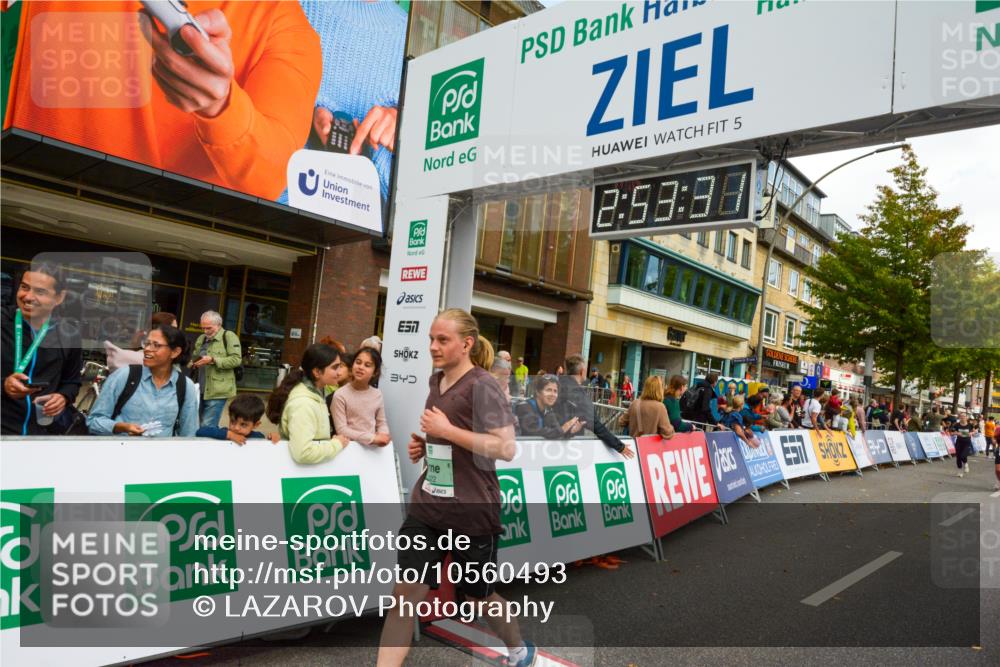 20.09.2026 - PSD Bank Halbmarathon LAZAROV Photography http://msf.ph/oto/10560493 20.09.2026 12:53:30 Ziel 1245, 2793, 2794, 2922, 3385, 4047, 4164 meine-sportfotos.de