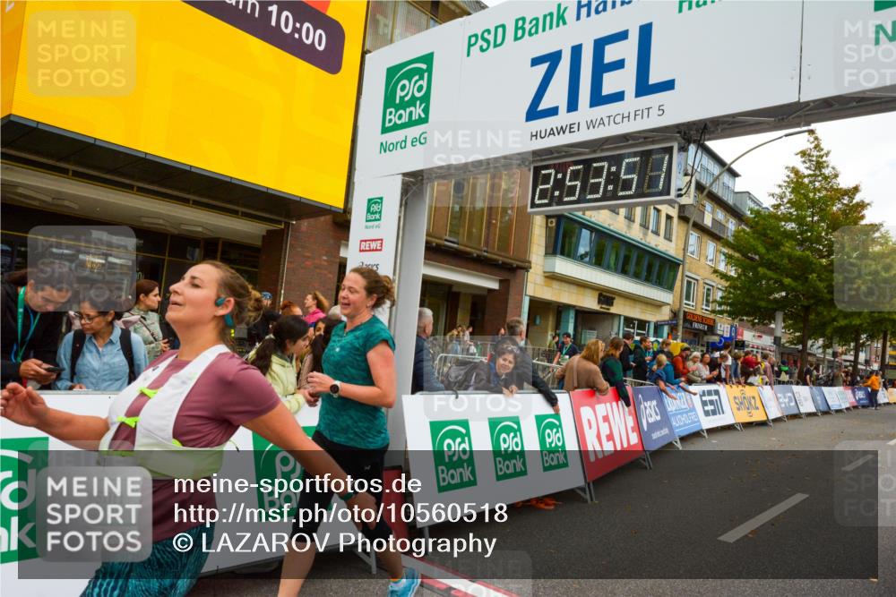 20.09.2026 - PSD Bank Halbmarathon LAZAROV Photography http://msf.ph/oto/10560518 20.09.2026 12:53:51 Ziel 4367 meine-sportfotos.de
