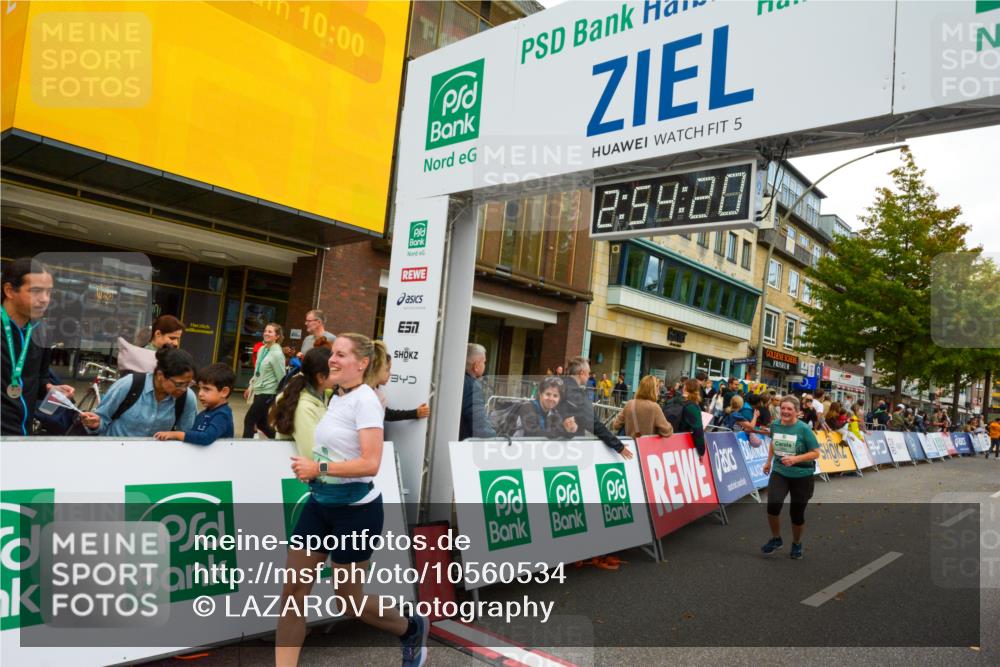 20.09.2026 - PSD Bank Halbmarathon LAZAROV Photography http://msf.ph/oto/10560534 20.09.2026 12:54:19 Ziel 1432, 1890, 3208, 3964 meine-sportfotos.de