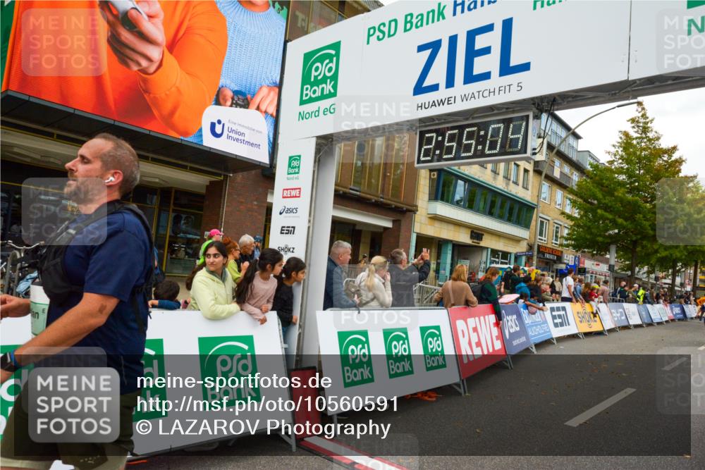 20.09.2026 - PSD Bank Halbmarathon LAZAROV Photography http://msf.ph/oto/10560591 20.09.2026 12:55:03 Ziel 1674, 2918, 3212 meine-sportfotos.de