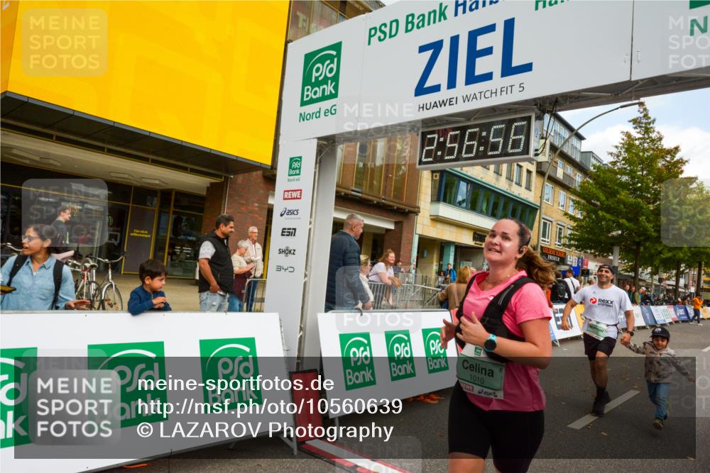 20.09.2026 - PSD Bank Halbmarathon LAZAROV Photography http://msf.ph/oto/10560639 20.09.2026 12:56:55 Ziel 1010, 3724 meine-sportfotos.de