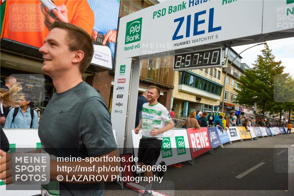 20.09.2026 - PSD Bank Halbmarathon LAZAROV Photography http://msf.ph/oto/10560669 20.09.2026 12:57:40 Ziel 1034, 1192, 1306, 3621, 4342 meine-sportfotos.de
