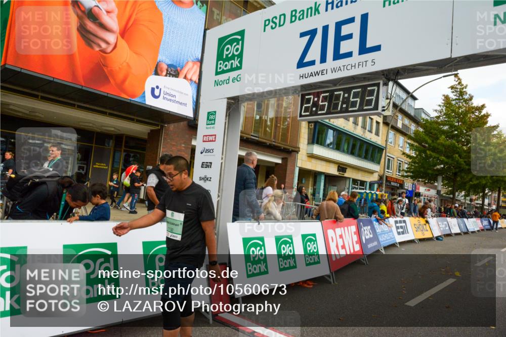 20.09.2026 - PSD Bank Halbmarathon LAZAROV Photography http://msf.ph/oto/10560673 20.09.2026 12:57:52 Ziel 1192 meine-sportfotos.de