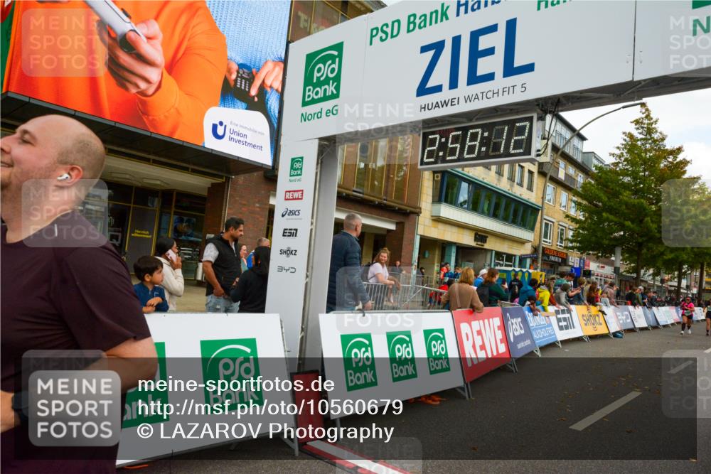 20.09.2026 - PSD Bank Halbmarathon LAZAROV Photography http://msf.ph/oto/10560679 20.09.2026 12:58:11 Ziel 1085, 1395, 1856, 1993, 3908 meine-sportfotos.de