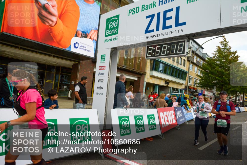 20.09.2026 - PSD Bank Halbmarathon LAZAROV Photography http://msf.ph/oto/10560686 20.09.2026 12:58:17 Ziel 1085, 1395, 1856, 1993, 3908 meine-sportfotos.de