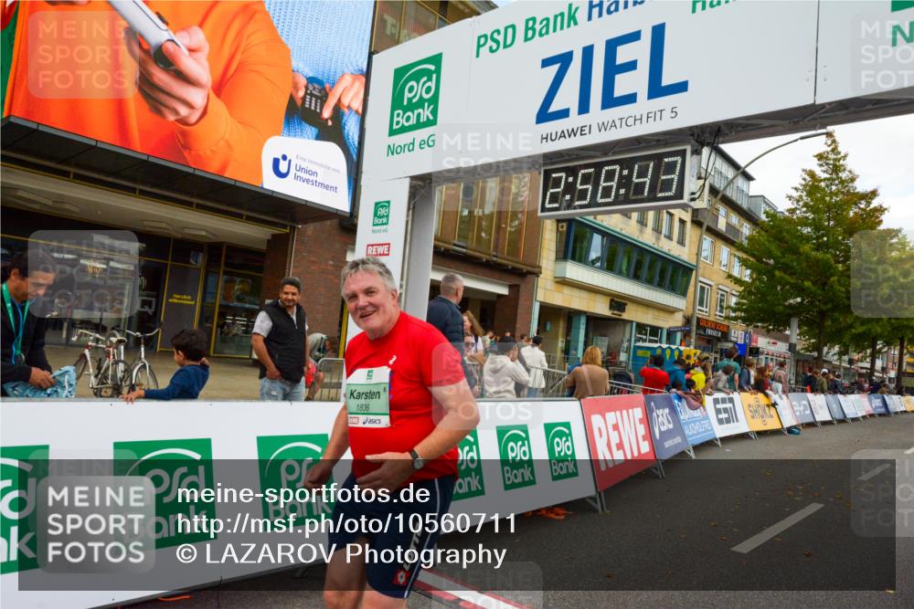 20.09.2026 - PSD Bank Halbmarathon LAZAROV Photography http://msf.ph/oto/10560711 20.09.2026 12:58:42 Ziel 1836 meine-sportfotos.de