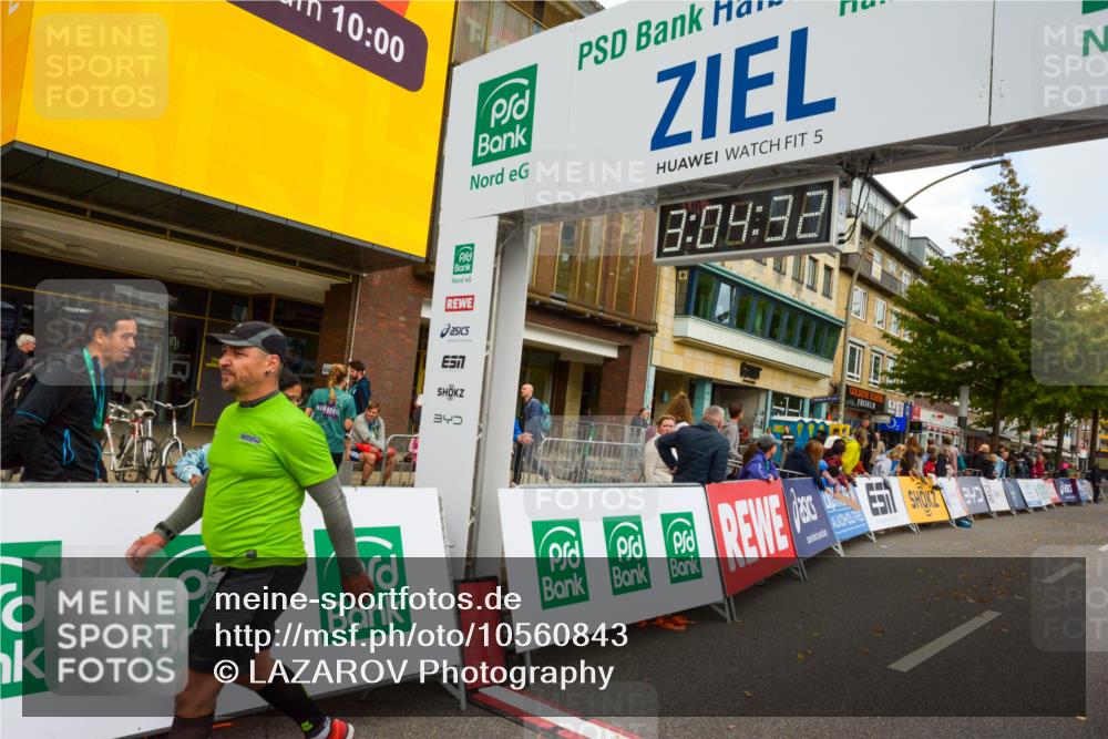 20.09.2026 - PSD Bank Halbmarathon LAZAROV Photography http://msf.ph/oto/10560843 20.09.2026 13:04:31 Ziel 4016 meine-sportfotos.de