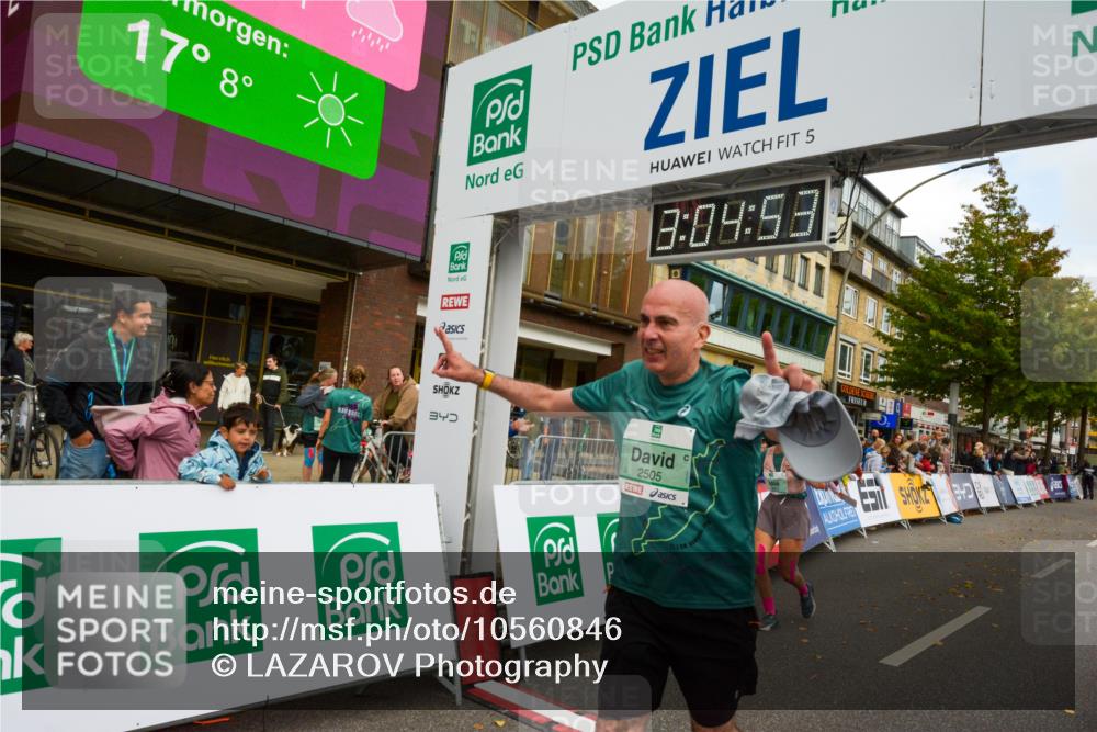 20.09.2026 - PSD Bank Halbmarathon LAZAROV Photography http://msf.ph/oto/10560846 20.09.2026 13:04:52 Ziel 2505, 3933 meine-sportfotos.de
