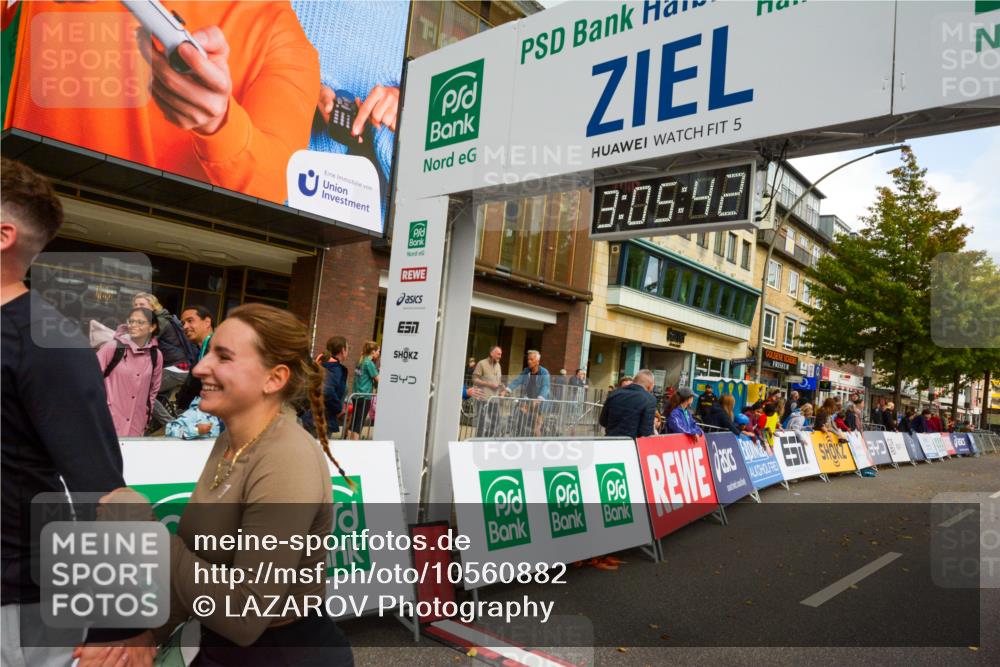 20.09.2026 - PSD Bank Halbmarathon LAZAROV Photography http://msf.ph/oto/10560882 20.09.2026 13:05:42 Ziel 1074, 1643, 1684, 4349, 4350 meine-sportfotos.de
