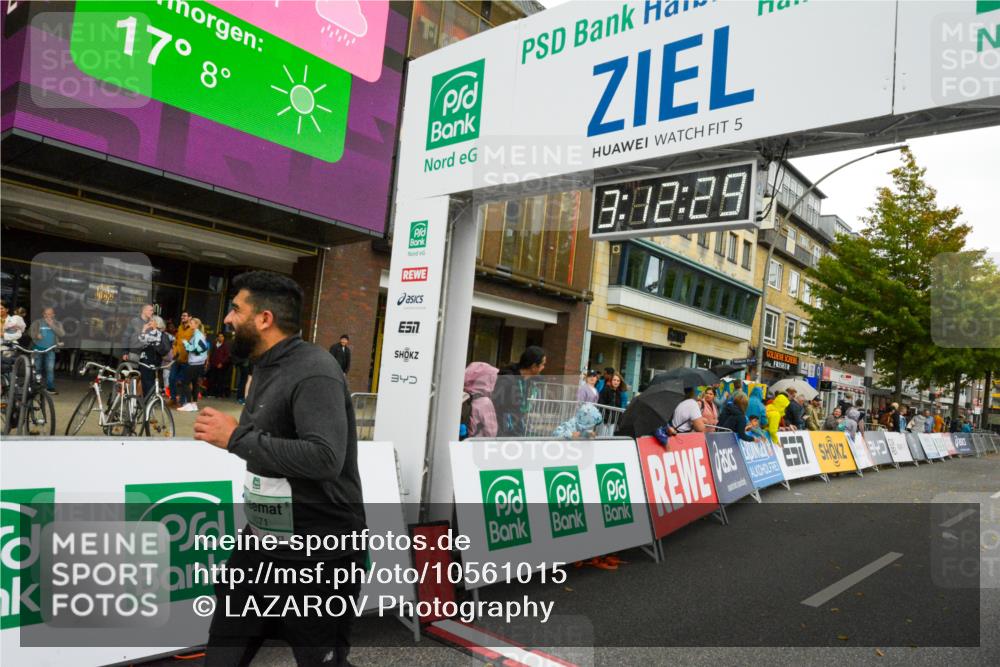 20.09.2026 - PSD Bank Halbmarathon LAZAROV Photography http://msf.ph/oto/10561015 20.09.2026 13:12:28 Ziel 1071 meine-sportfotos.de