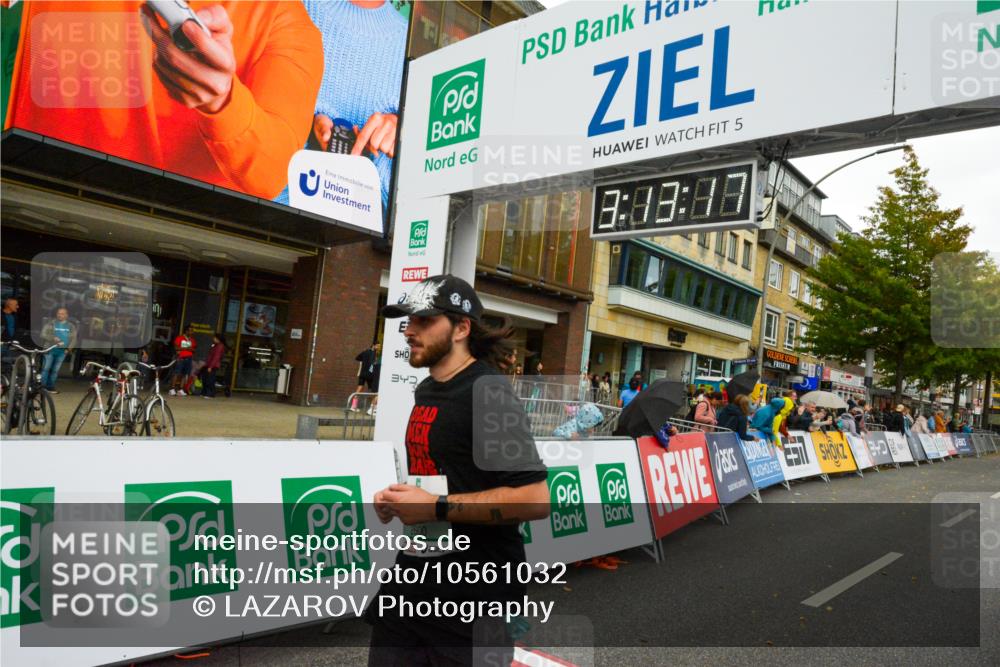20.09.2026 - PSD Bank Halbmarathon LAZAROV Photography http://msf.ph/oto/10561032 20.09.2026 13:13:16 Ziel 2600 meine-sportfotos.de