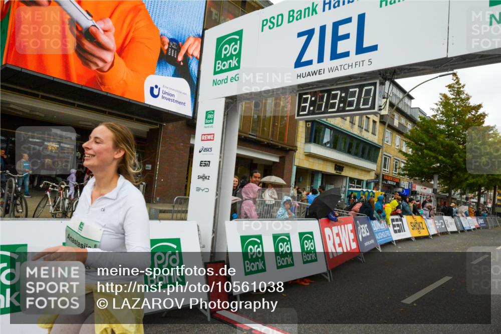 20.09.2026 - PSD Bank Halbmarathon LAZAROV Photography http://msf.ph/oto/10561038 20.09.2026 13:13:29 Ziel 2215 meine-sportfotos.de