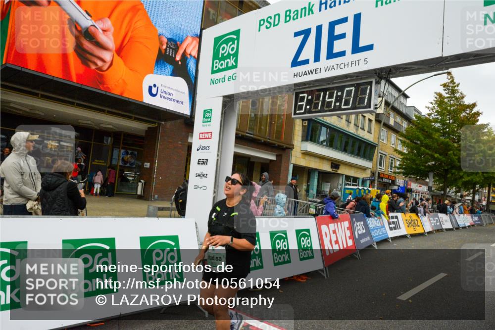 20.09.2026 - PSD Bank Halbmarathon LAZAROV Photography http://msf.ph/oto/10561054 20.09.2026 13:14:00 Ziel 3652, 3652 meine-sportfotos.de