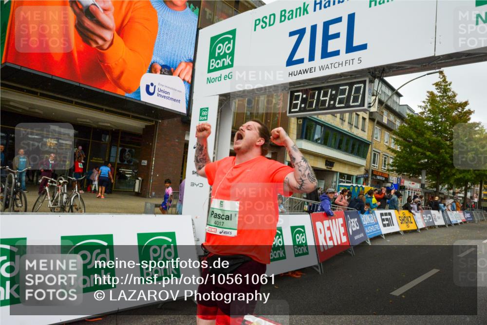 20.09.2026 - PSD Bank Halbmarathon LAZAROV Photography http://msf.ph/oto/10561061 20.09.2026 13:14:19 Ziel 4017, 4017 meine-sportfotos.de