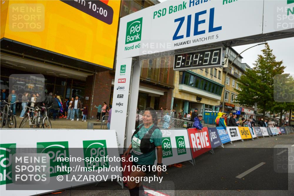 20.09.2026 - PSD Bank Halbmarathon LAZAROV Photography http://msf.ph/oto/10561068 20.09.2026 13:14:36 Ziel 1589, 1589 meine-sportfotos.de