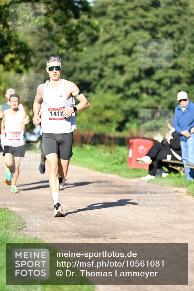 27.09.2026 - 35. Volkslauf durch das schöne Alstertal Dr. Thomas Lammeyer http://msf.ph/oto/10561081 27.09.2026 10:03:30 Laufen 1402, 1418 meine-sportfotos.de