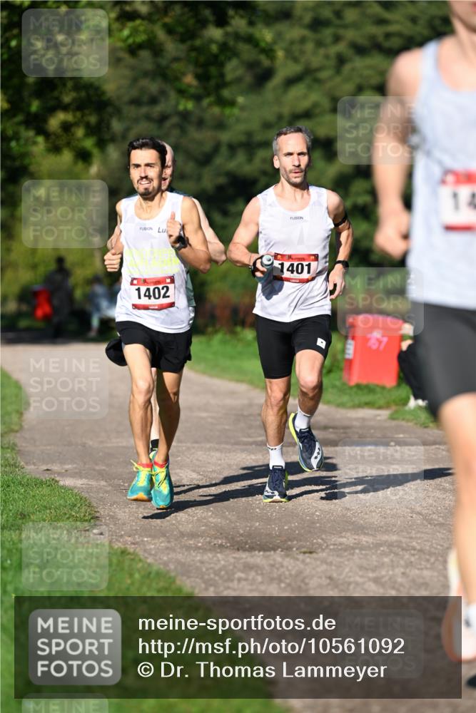 27.09.2026 - 35. Volkslauf durch das schöne Alstertal Dr. Thomas Lammeyer http://msf.ph/oto/10561092 27.09.2026 10:03:32 Laufen 14, 1402, 1401 meine-sportfotos.de