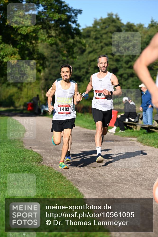 27.09.2026 - 35. Volkslauf durch das schöne Alstertal Dr. Thomas Lammeyer http://msf.ph/oto/10561095 27.09.2026 10:03:32 Laufen 1401, 1402 meine-sportfotos.de
