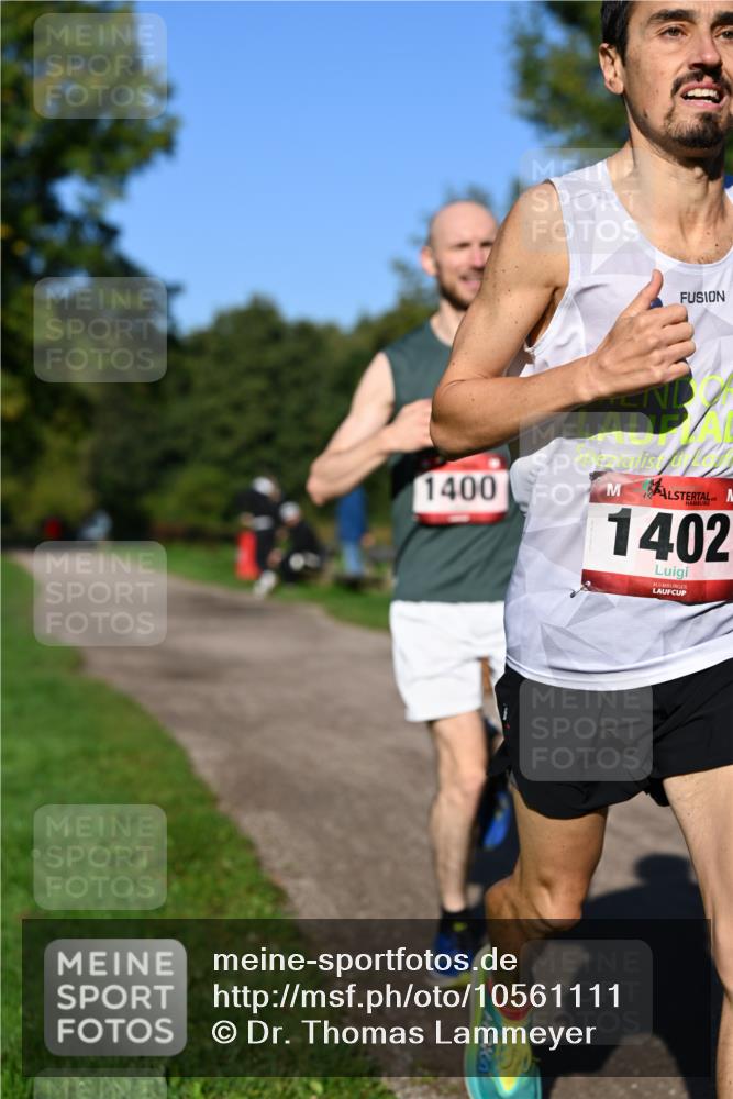 27.09.2026 - 34. Volkslauf durch das schöne Alstertal Dr. Thomas Lammeyer http://msf.ph/oto/10561111 27.09.2026 10:03:35 Laufen 1400, 1402 meine-sportfotos.de