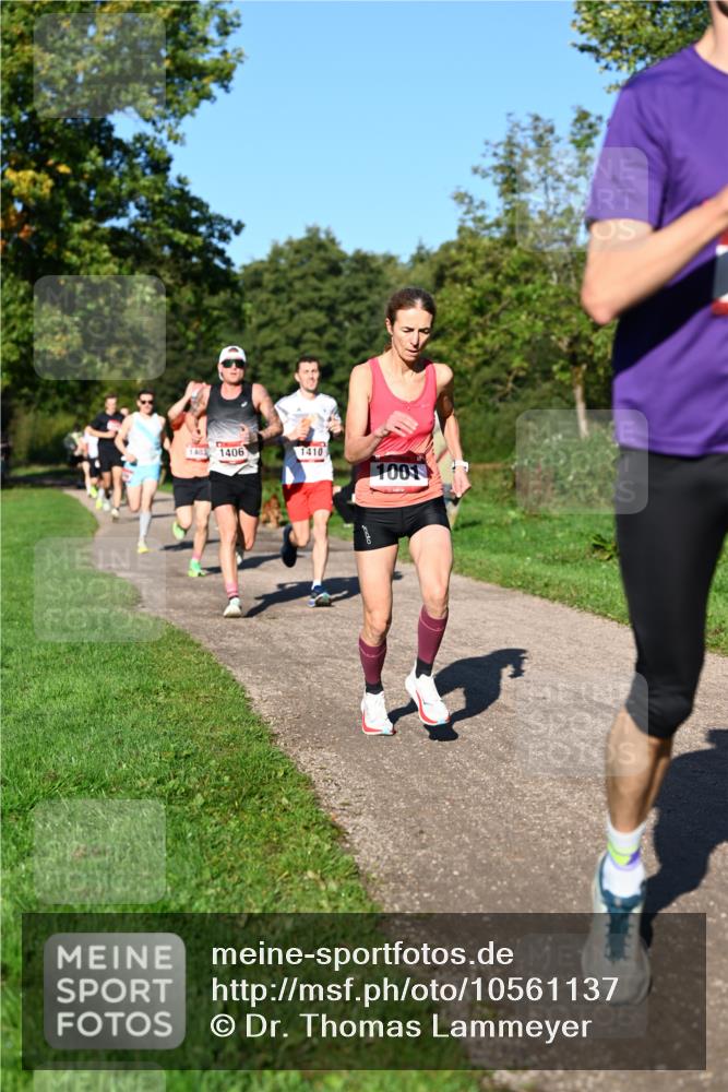 27.09.2026 - 34. Volkslauf durch das schöne Alstertal Dr. Thomas Lammeyer http://msf.ph/oto/10561137 27.09.2026 10:03:49 Laufen 140, 1406, 1410, 1001 meine-sportfotos.de
