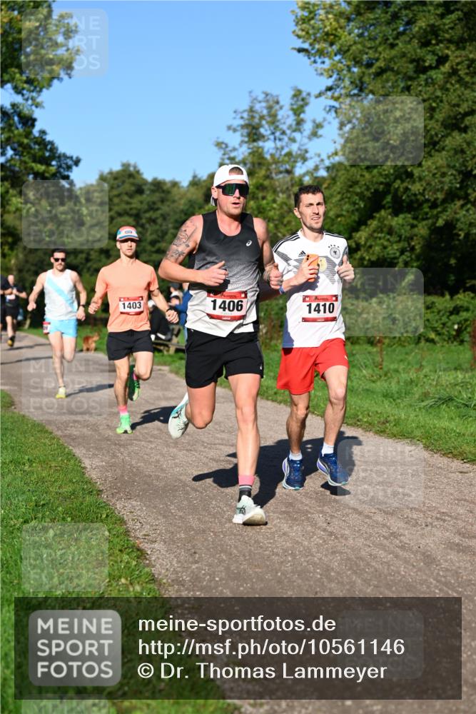 27.09.2026 - 34. Volkslauf durch das schöne Alstertal Dr. Thomas Lammeyer http://msf.ph/oto/10561146 27.09.2026 10:03:51 Laufen 1403, 1406, 1410 meine-sportfotos.de