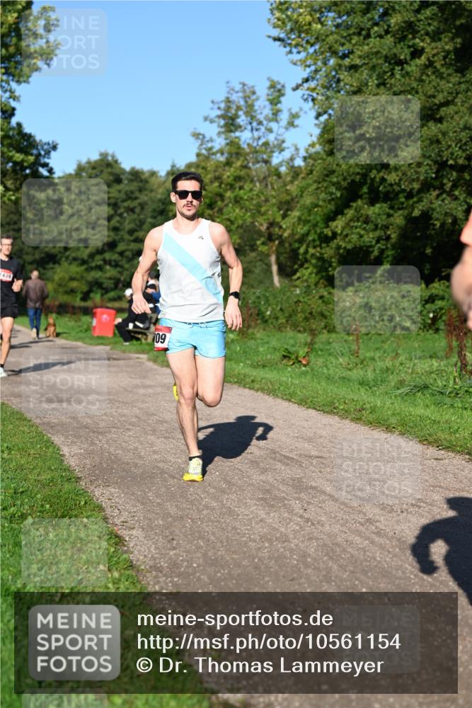 27.09.2026 - 35. Volkslauf durch das schöne Alstertal Dr. Thomas Lammeyer http://msf.ph/oto/10561154 27.09.2026 10:03:53 Laufen 109 meine-sportfotos.de