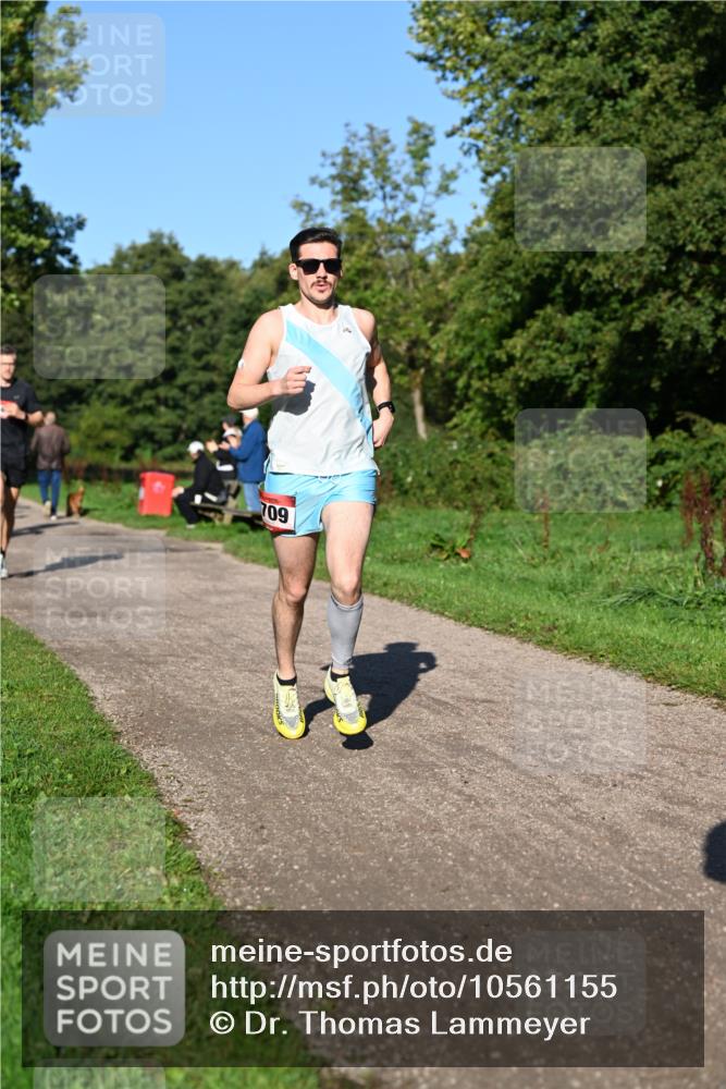 27.09.2026 - 35. Volkslauf durch das schöne Alstertal Dr. Thomas Lammeyer http://msf.ph/oto/10561155 27.09.2026 10:03:53 Laufen 709 meine-sportfotos.de