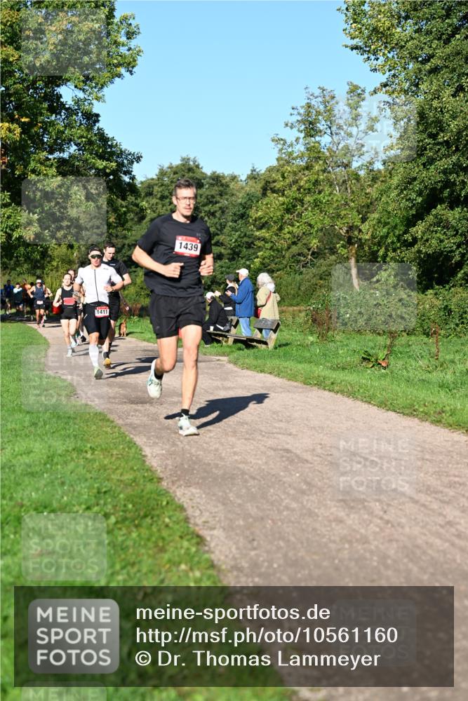 27.09.2026 - 35. Volkslauf durch das schöne Alstertal Dr. Thomas Lammeyer http://msf.ph/oto/10561160 27.09.2026 10:03:55 Laufen 1411, 1439 meine-sportfotos.de