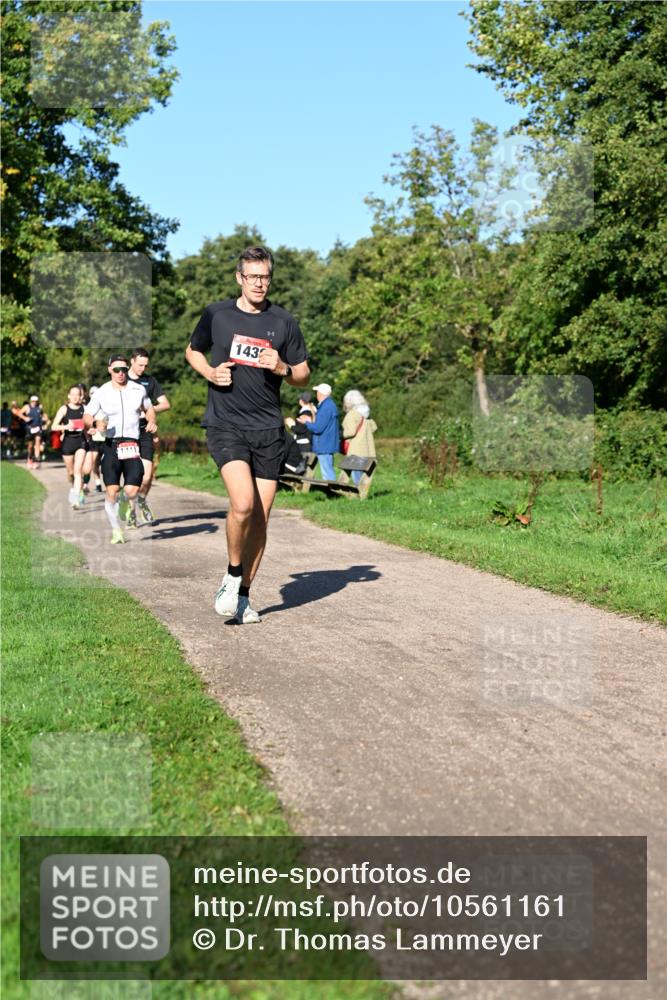 27.09.2026 - 34. Volkslauf durch das schöne Alstertal Dr. Thomas Lammeyer http://msf.ph/oto/10561161 27.09.2026 10:03:55 Laufen 143 meine-sportfotos.de