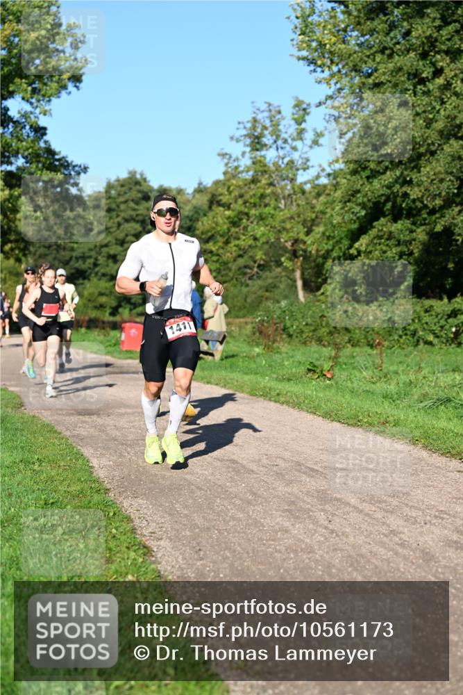 27.09.2026 - 34. Volkslauf durch das schöne Alstertal Dr. Thomas Lammeyer http://msf.ph/oto/10561173 27.09.2026 10:03:58 Laufen 1411 meine-sportfotos.de