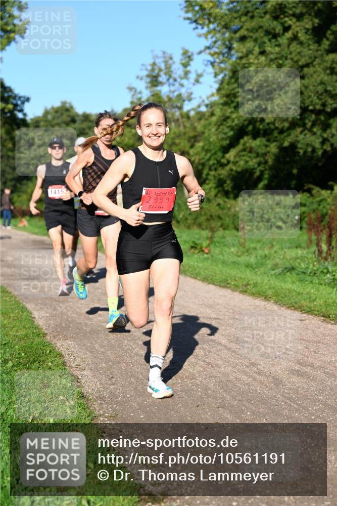 27.09.2026 - 34. Volkslauf durch das schöne Alstertal Dr. Thomas Lammeyer http://msf.ph/oto/10561191 27.09.2026 10:04:00 Laufen 1415, 2999 meine-sportfotos.de