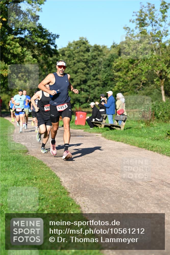 27.09.2026 - 35. Volkslauf durch das schöne Alstertal Dr. Thomas Lammeyer http://msf.ph/oto/10561212 27.09.2026 10:04:04 Laufen 141, 1413 meine-sportfotos.de