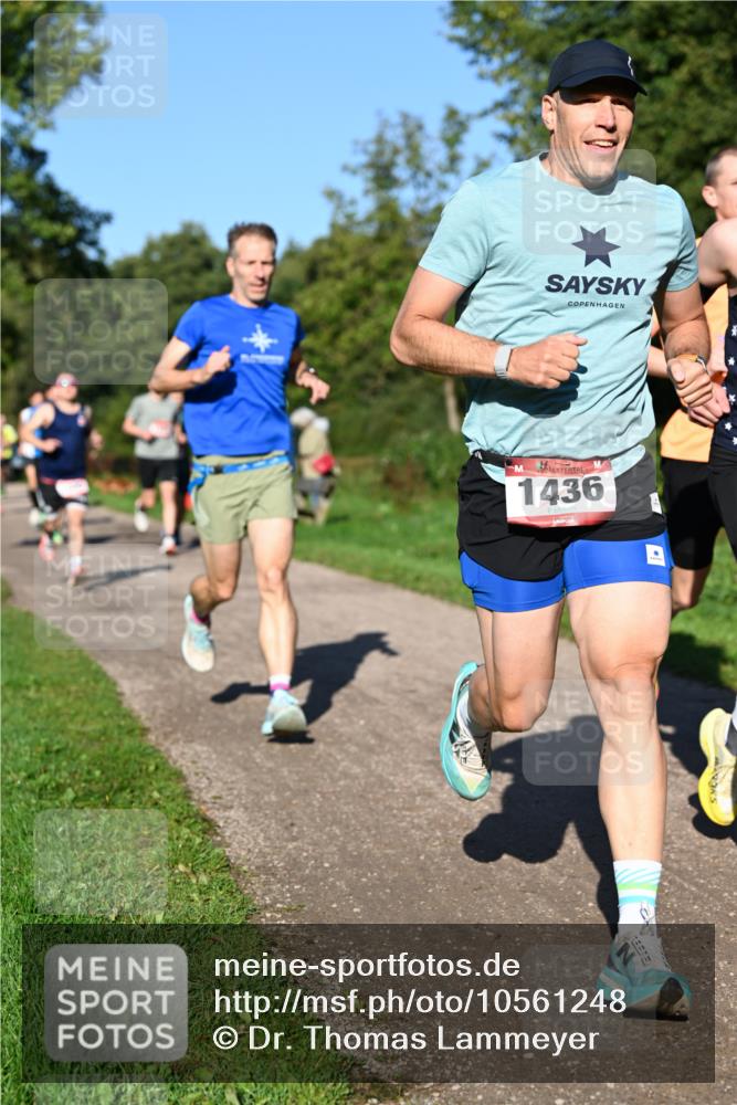 27.09.2026 - 35. Volkslauf durch das schöne Alstertal Dr. Thomas Lammeyer http://msf.ph/oto/10561248 27.09.2026 10:04:10 Laufen 1436 meine-sportfotos.de