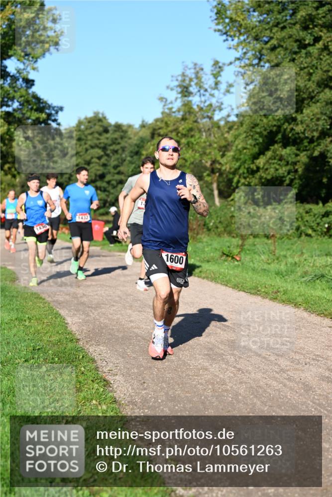 27.09.2026 - 34. Volkslauf durch das schöne Alstertal Dr. Thomas Lammeyer http://msf.ph/oto/10561263 27.09.2026 10:04:12 Laufen 1430, 1432, 14, 1600 meine-sportfotos.de