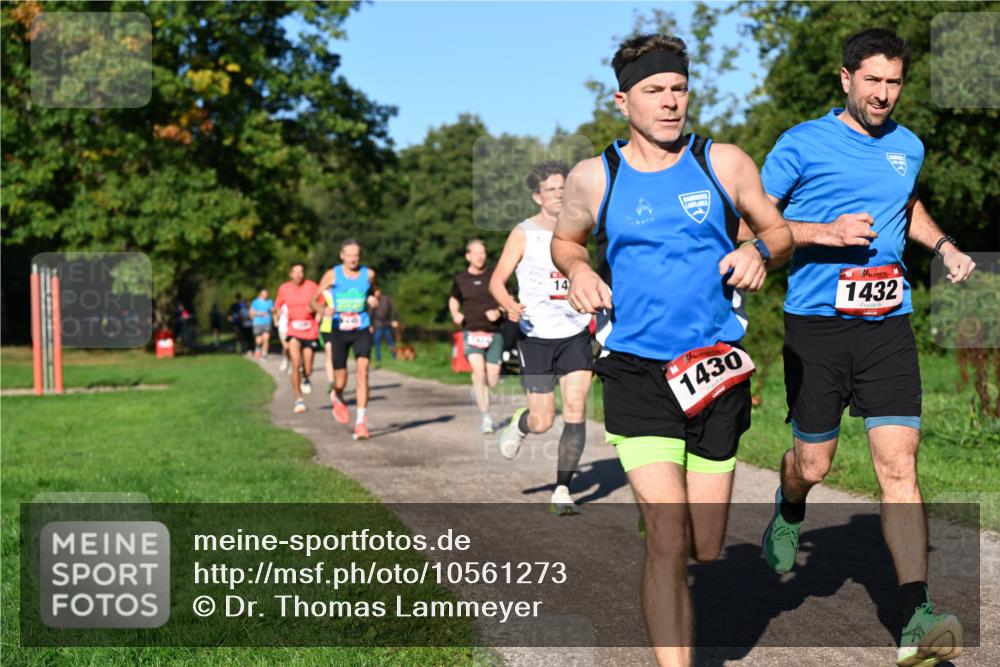 27.09.2026 - 35. Volkslauf durch das schöne Alstertal Dr. Thomas Lammeyer http://msf.ph/oto/10561273 27.09.2026 10:04:15 Laufen 14, 1430, 1432 meine-sportfotos.de