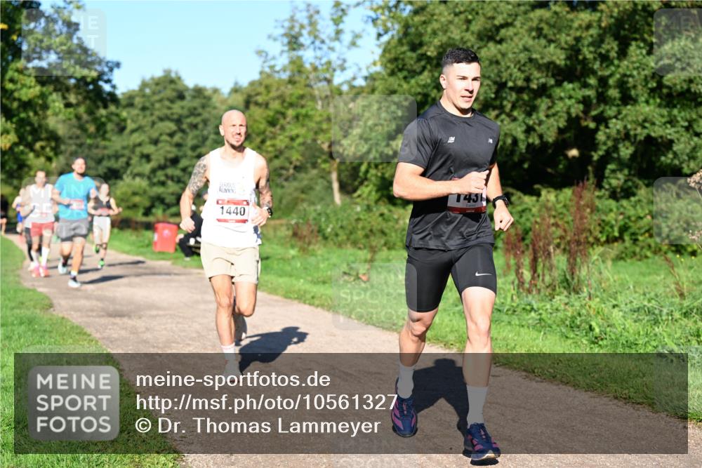 27.09.2026 - 35. Volkslauf durch das schöne Alstertal Dr. Thomas Lammeyer http://msf.ph/oto/10561327 27.09.2026 10:04:23 Laufen 431, 1440 meine-sportfotos.de