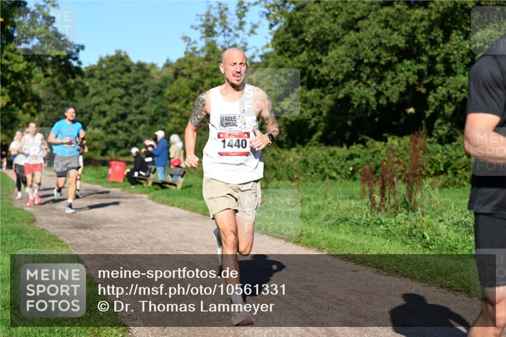 27.09.2026 - 35. Volkslauf durch das schöne Alstertal Dr. Thomas Lammeyer http://msf.ph/oto/10561331 27.09.2026 10:04:24 Laufen 1440 meine-sportfotos.de