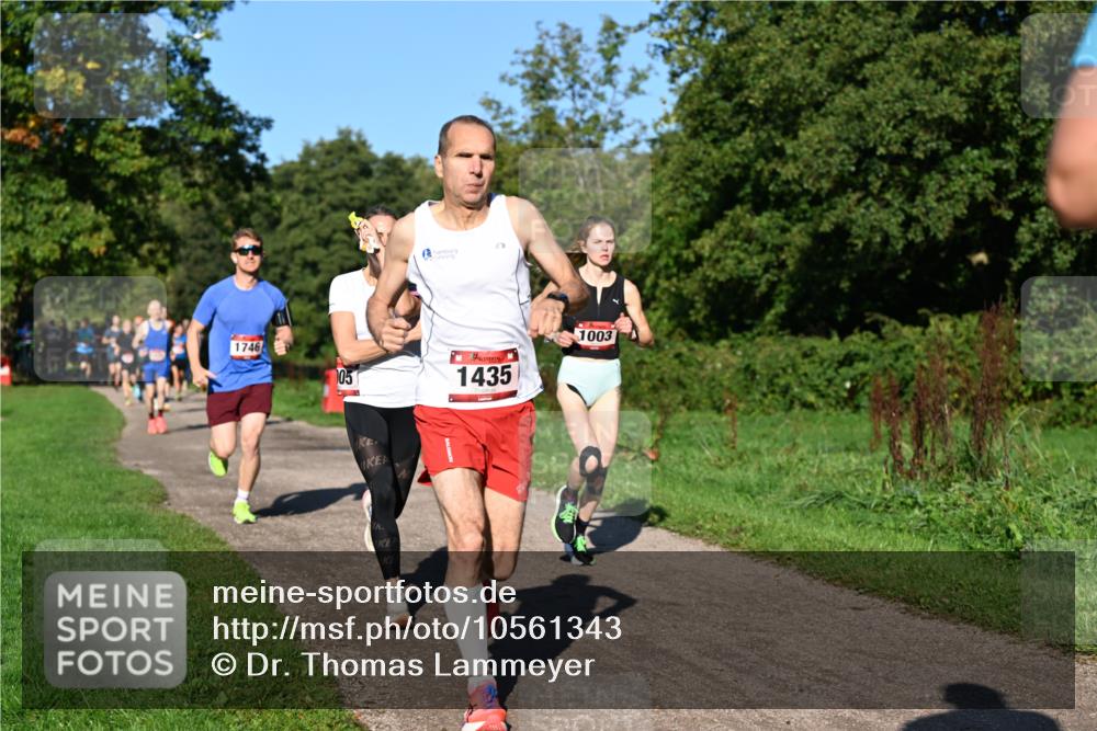27.09.2026 - 35. Volkslauf durch das schöne Alstertal Dr. Thomas Lammeyer http://msf.ph/oto/10561343 27.09.2026 10:04:28 Laufen 1746, 05, 1435, 1003 meine-sportfotos.de