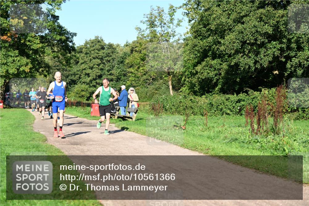 27.09.2026 - 35. Volkslauf durch das schöne Alstertal Dr. Thomas Lammeyer http://msf.ph/oto/10561366 27.09.2026 10:04:31 Laufen 1429 meine-sportfotos.de