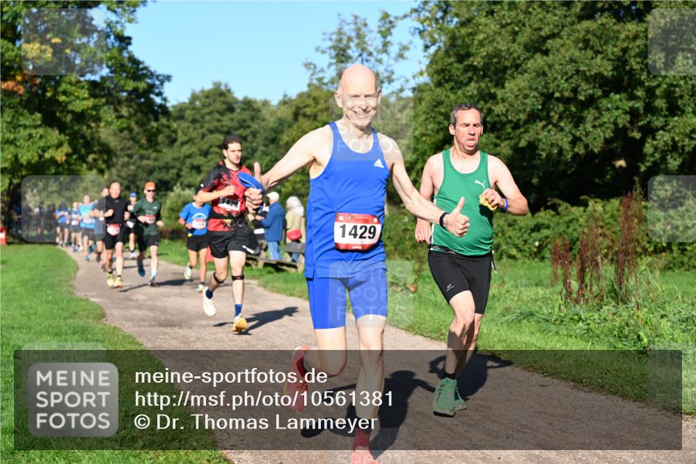 27.09.2026 - 35. Volkslauf durch das schöne Alstertal Dr. Thomas Lammeyer http://msf.ph/oto/10561381 27.09.2026 10:04:34 Laufen 1429 meine-sportfotos.de