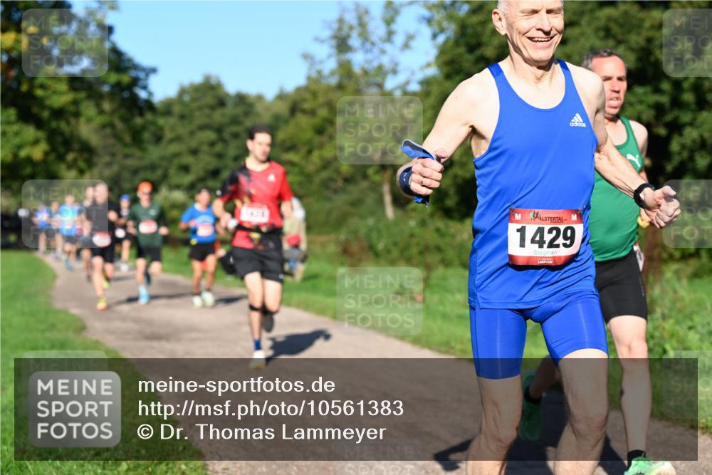 27.09.2026 - 35. Volkslauf durch das schöne Alstertal Dr. Thomas Lammeyer http://msf.ph/oto/10561383 27.09.2026 10:04:34 Laufen 1429 meine-sportfotos.de
