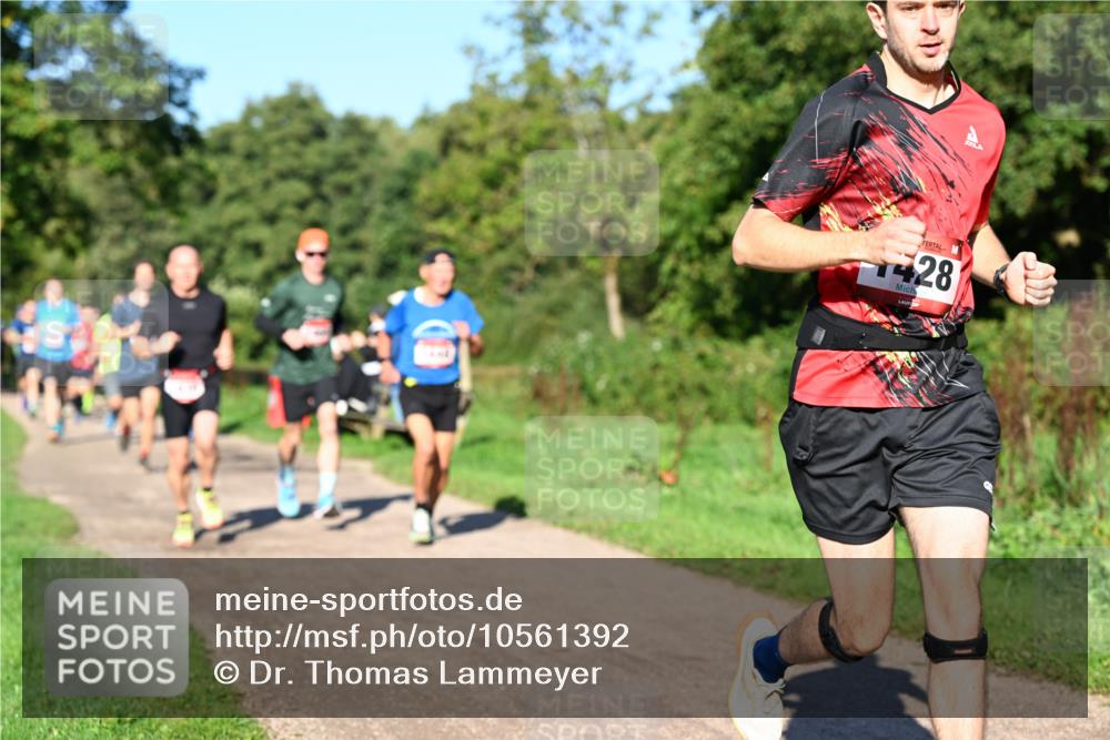 27.09.2026 - 35. Volkslauf durch das schöne Alstertal Dr. Thomas Lammeyer http://msf.ph/oto/10561392 27.09.2026 10:04:36 Laufen 428 meine-sportfotos.de