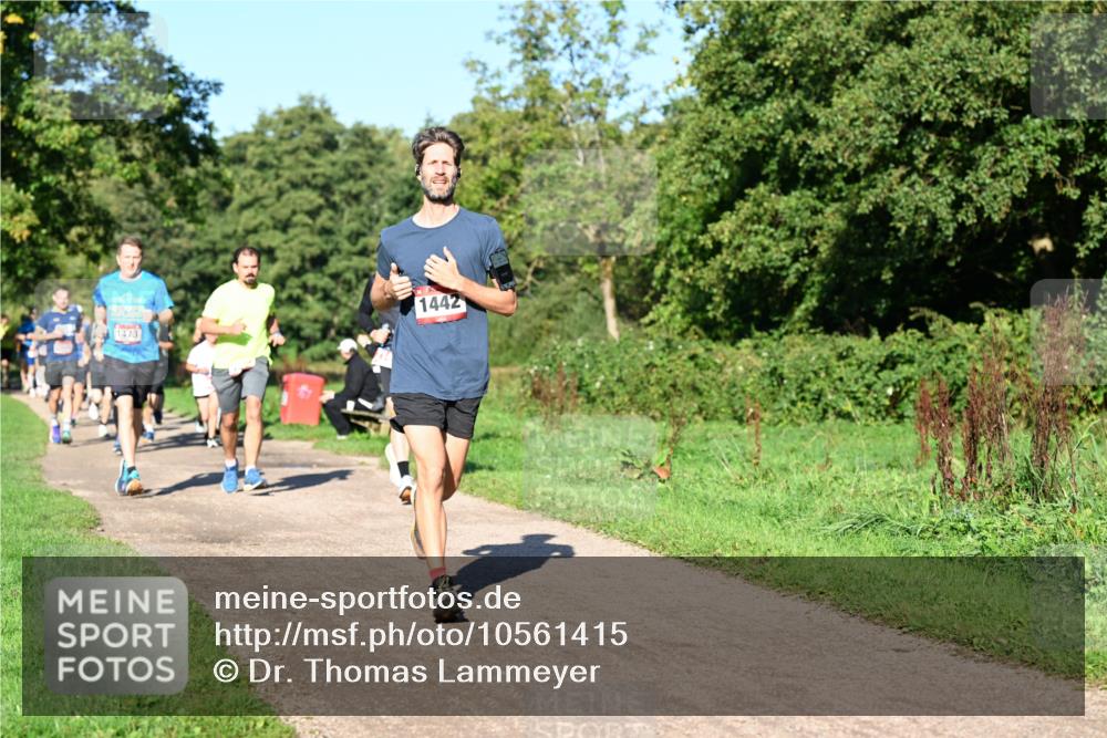 27.09.2026 - 34. Volkslauf durch das schöne Alstertal Dr. Thomas Lammeyer http://msf.ph/oto/10561415 27.09.2026 10:04:40 Laufen 1473, 1442 meine-sportfotos.de