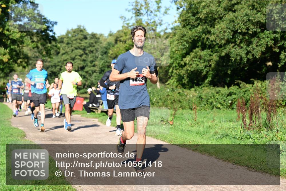 27.09.2026 - 34. Volkslauf durch das schöne Alstertal Dr. Thomas Lammeyer http://msf.ph/oto/10561418 27.09.2026 10:04:40 Laufen 1473, 1442 meine-sportfotos.de
