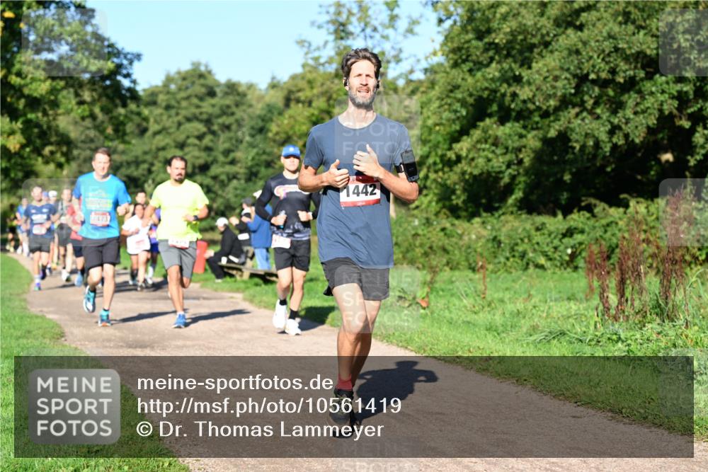 27.09.2026 - 34. Volkslauf durch das schöne Alstertal Dr. Thomas Lammeyer http://msf.ph/oto/10561419 27.09.2026 10:04:40 Laufen 1473, 1442 meine-sportfotos.de
