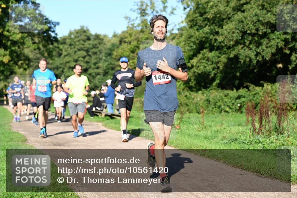 27.09.2026 - 35. Volkslauf durch das schöne Alstertal Dr. Thomas Lammeyer http://msf.ph/oto/10561420 27.09.2026 10:04:40 Laufen 1442 meine-sportfotos.de